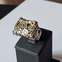 Alternative view of Inel Bronz Ibz001